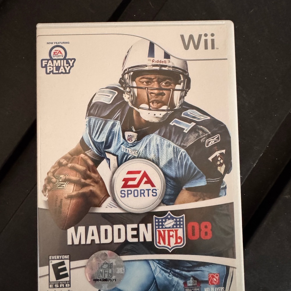 Nintendo Wii Madden NFL 08 Video Game